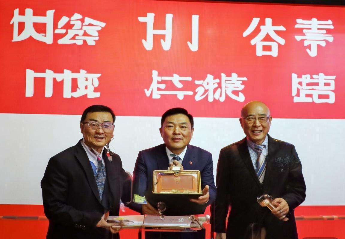 BLG战队勇夺LPL冠军银龙杯，冲击世界赛召唤师杯新征程